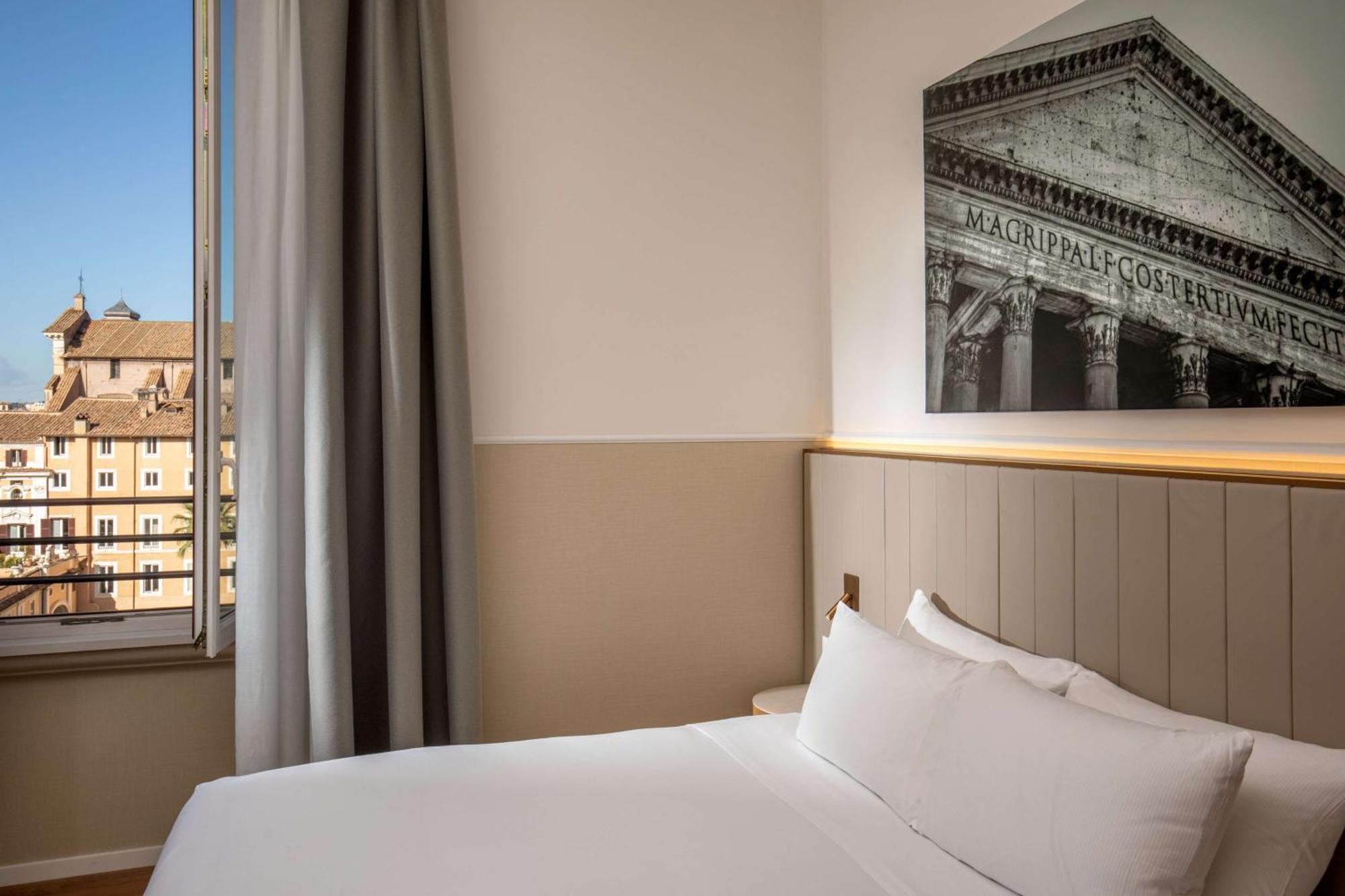 Cosmopolita Rome, Tapestry Collection By Hilton Roma